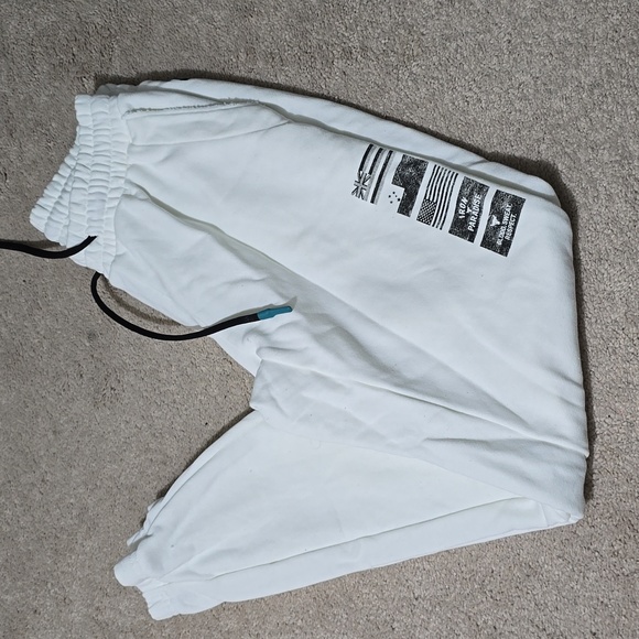 Under Armour Sweatpants - Picture 1 of 4